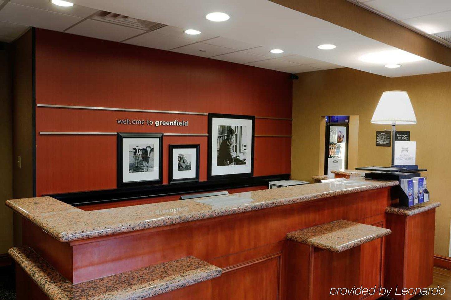 Hampton Inn & Suites Greenfield Exterior photo